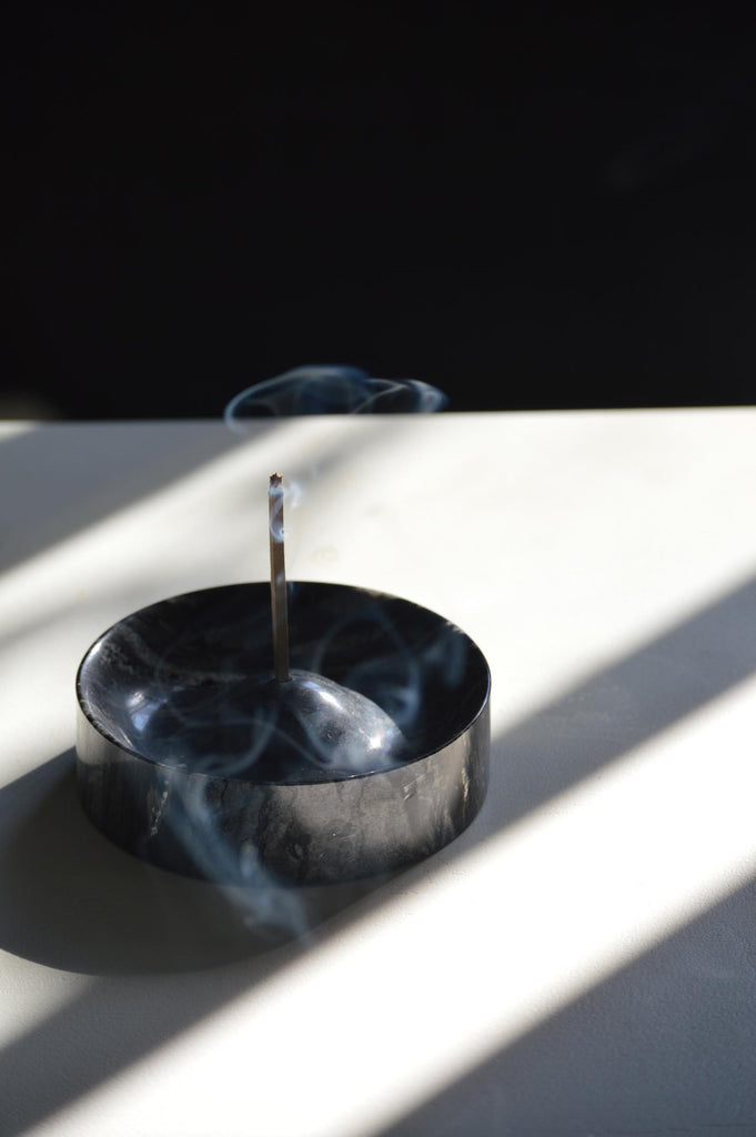 Bursera Black Marble Incense Holder
